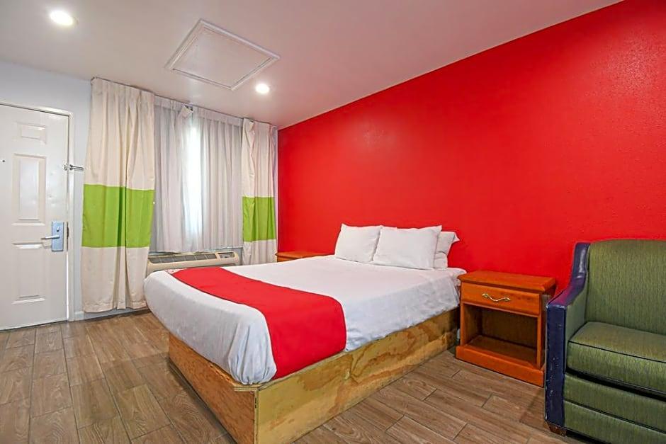 Oyo Hotel San Antonio Near At&T Center Екстер'єр фото