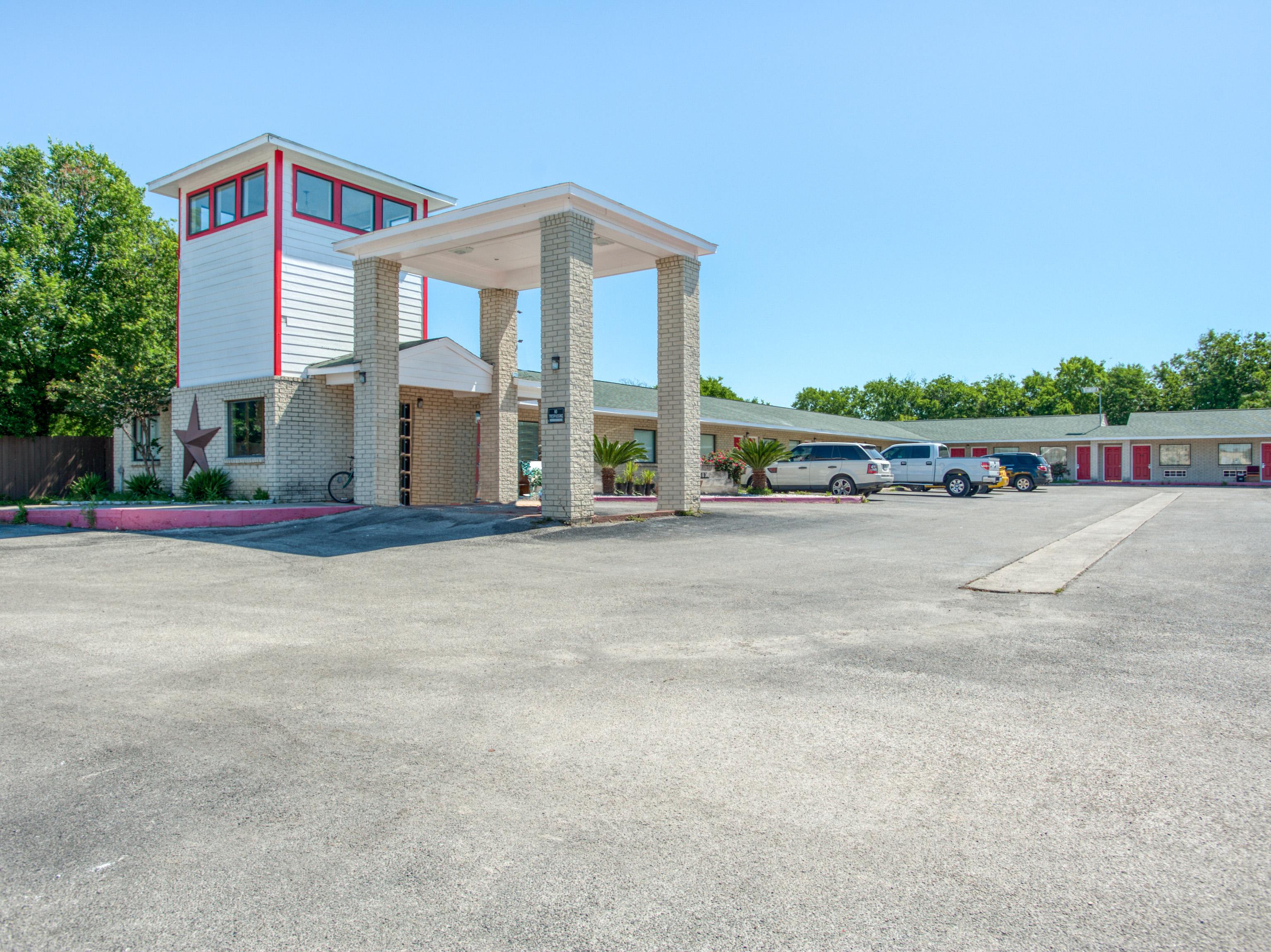 Oyo Hotel San Antonio Near At&T Center Екстер'єр фото