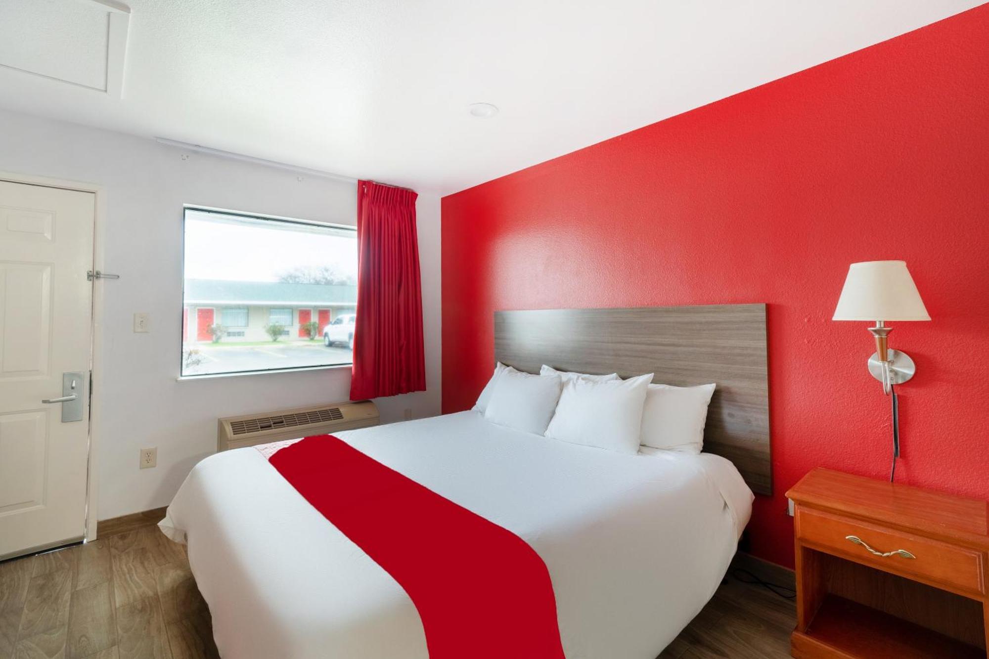 Oyo Hotel San Antonio Near At&T Center Екстер'єр фото