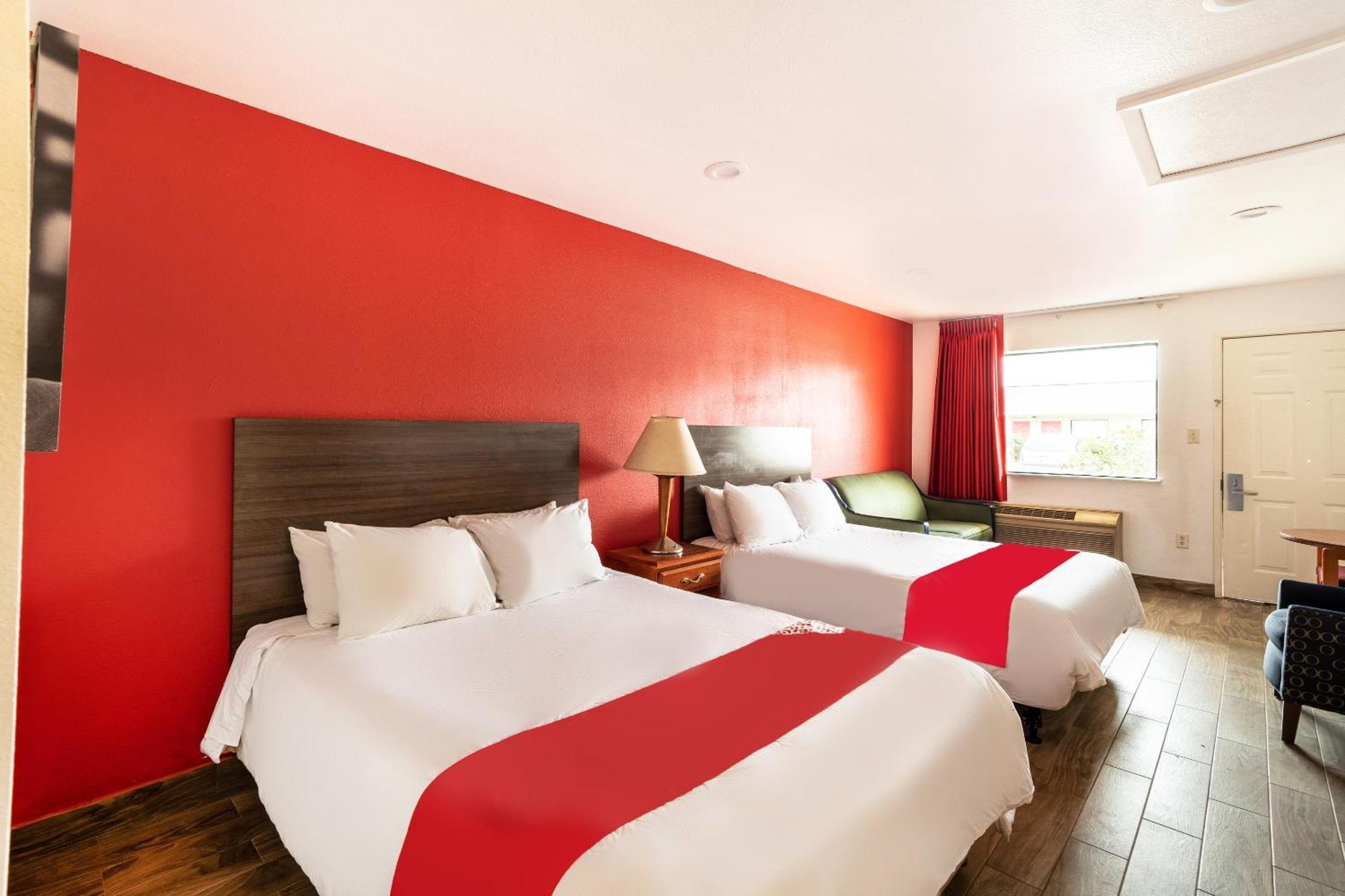 Oyo Hotel San Antonio Near At&T Center Екстер'єр фото
